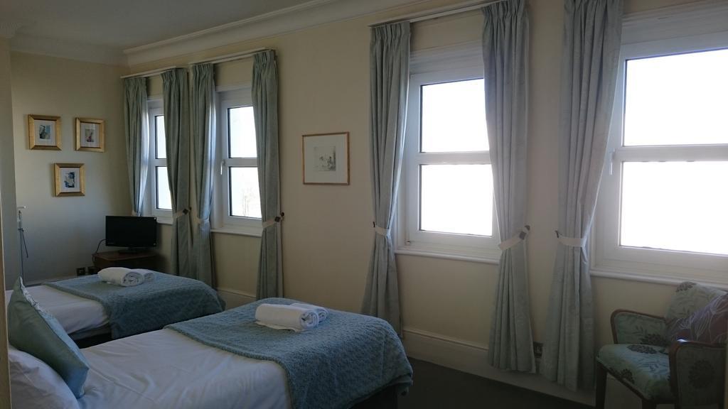 17 Wilmington Square Bed & Breakfast Eastbourne Room photo