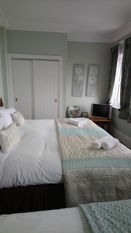 17 Wilmington Square Bed & Breakfast Eastbourne Exterior photo